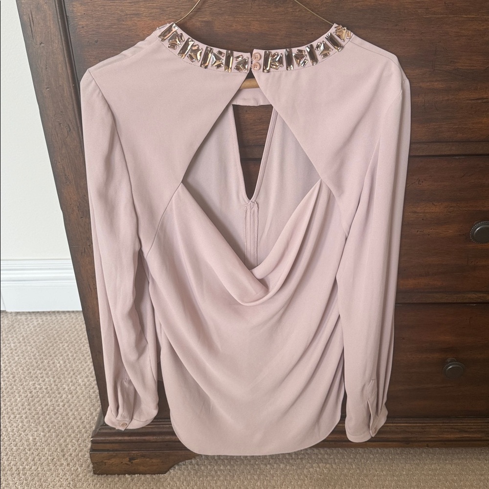 BCBGMaxAzria Blush Mauve Embellished Open Back Top - Picture 2 of 4